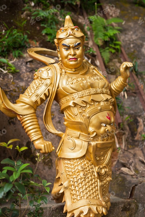 Preview: Golden statue in The monastery in Hong Kong