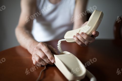 Preview: Ring ring