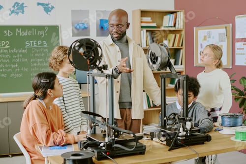 Preview: Teaching Students 3D Printing Technology in Classroom