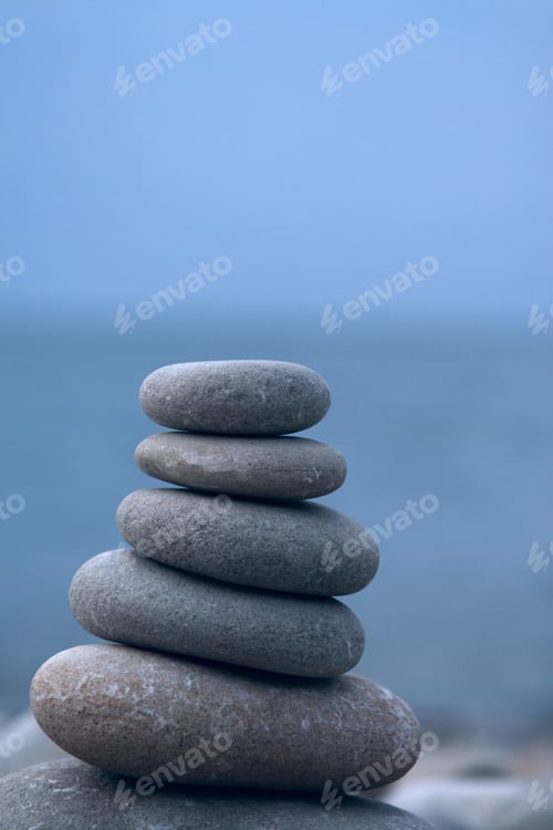 Preview: stone pyramid