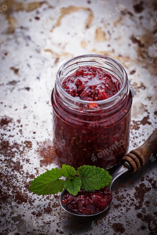 Preview: Raspberry jam in a jar