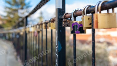 Preview: Heart-shaped padlock locked on the fence