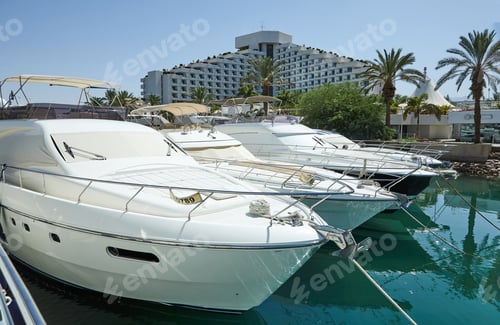 Preview: View of the Gulf of Eilat with luxury yachts. On the yacht you can sunbathe, jump into the open sea