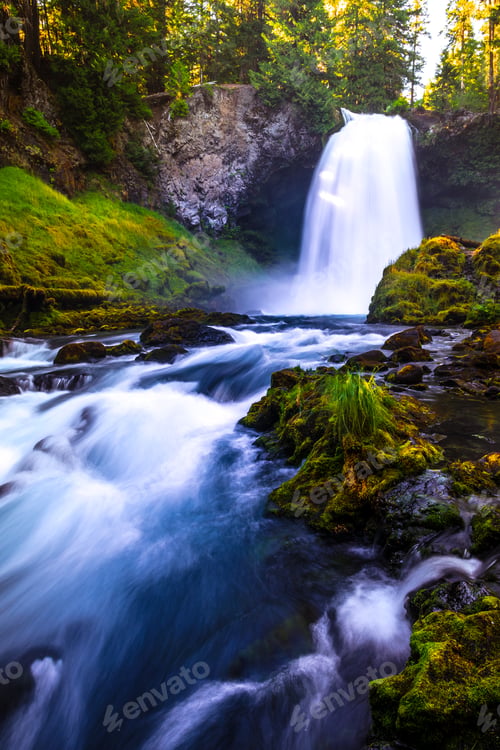 Preview: Sahalie Falls, Mckenzie River, Oregon