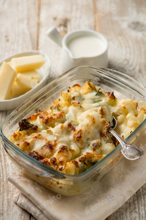 Preview: oven cauliflower with chese and. cream sauce