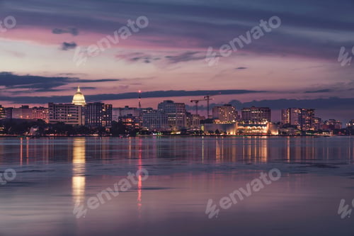 Preview: Cityscape of Madison during the sunset in the evening in Wisconsin