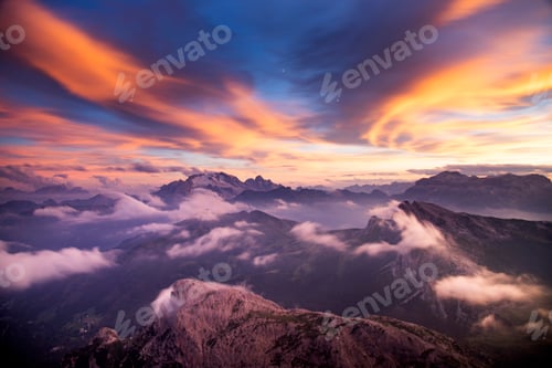 Preview: Dolomite stuning sunset from the Lagazuoi refuge