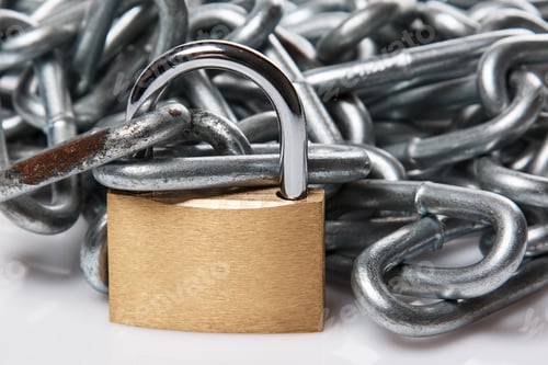 Preview: Padlock and chain