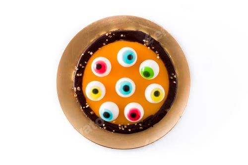 Preview: Halloween cake with candy eyes decoration