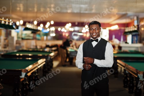 Preview: Handsome african man