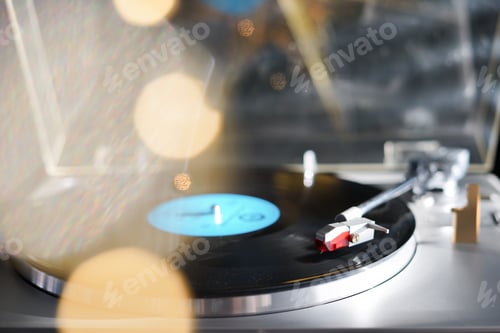 Preview: Turntable vinyl record player, needle on the disc.