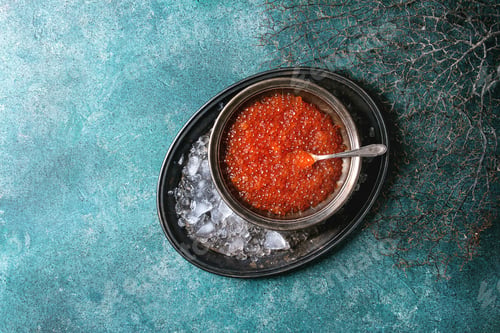 Preview: Bowl of red caviar