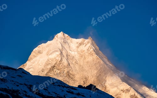 Vorschau: Berg Mansalu