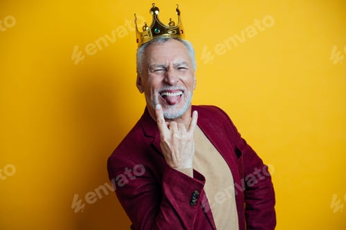 Preview: Beautiful senior man posing on a photoshooting