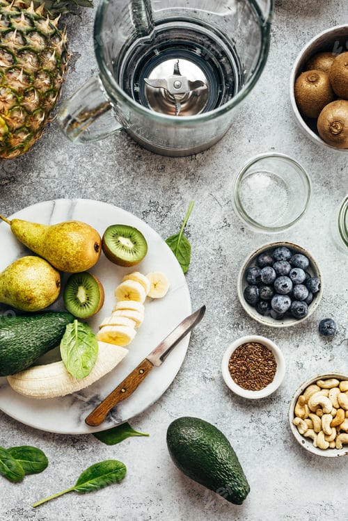 Preview: Process of making fruit smoothies