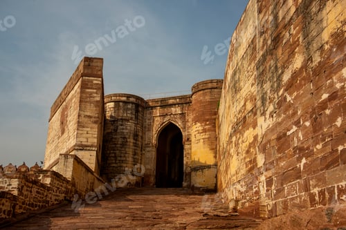 Preview: Exterior view of the 15th century Mehrangarh Fortress in Jodhpur, India.