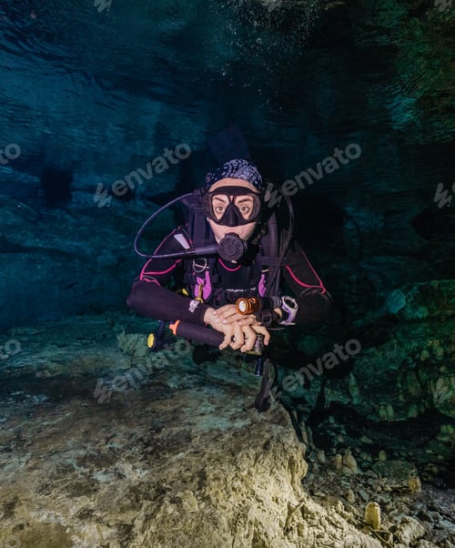 Preview: technical diving in a cenote in mexico.