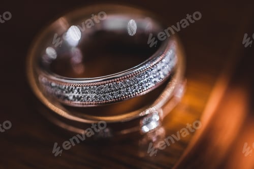 Preview: Macro photo of wedding rings