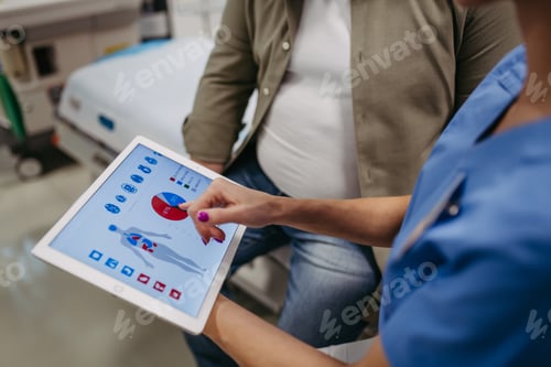 Preview: Close up of female doctor consulting with overweight patient, discussing test result in doctor