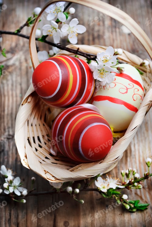 Preview: Easter Eggs