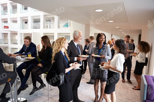 Visualização: Rede de delegados durante o intervalo para o almoço da conferência