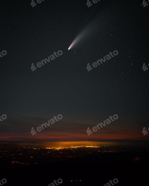Preview: A comet lights up the night sky shortly after sunset
