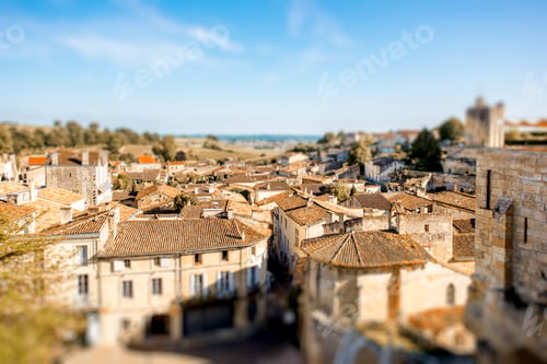 Preview: Saint Emilion village