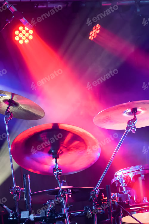 Preview: cymbals and lights