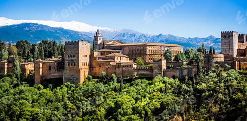 Preview: famous Alhambra in Granada