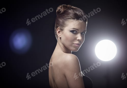 Preview: Fashionable woman