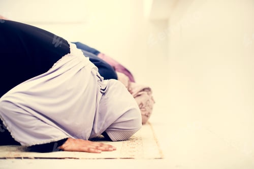 Visualização: Muçulmanos orando