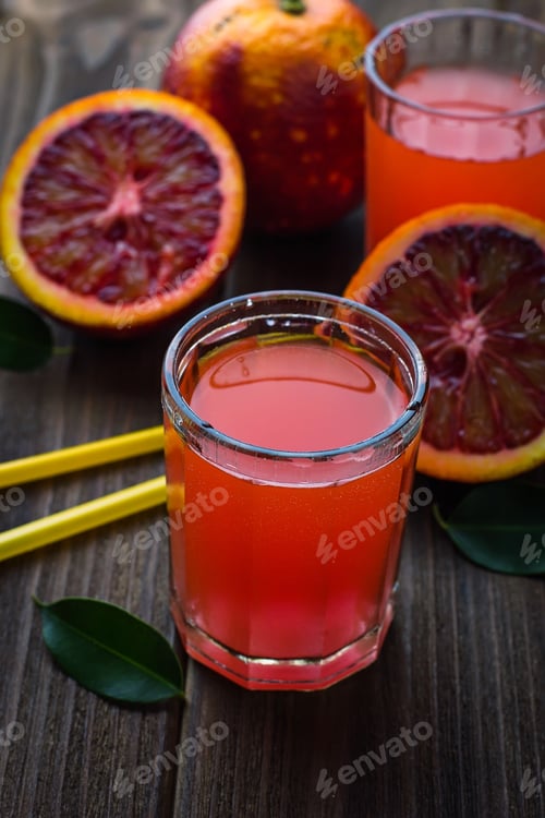 Preview: Glasses of fresh blood orange juice