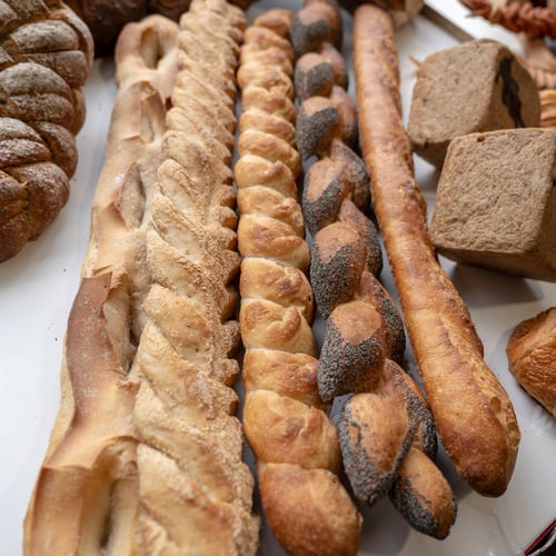 Preview: French baguette's at market, fresh french bread sticks, baguettes, bakery