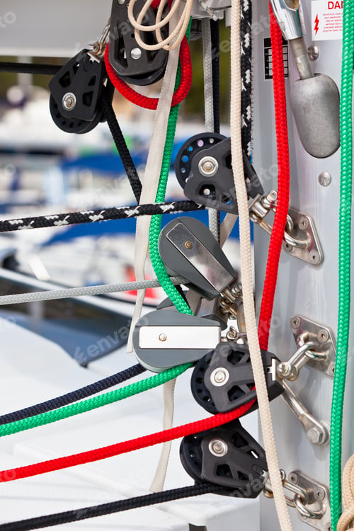 Preview: Winches and ropes, yacht details