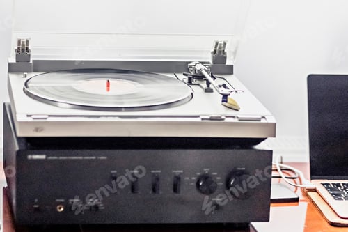 Preview: The recording player that plays the recording. Retro equipment
Music