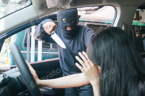 Preview: Thief Threat a Woman