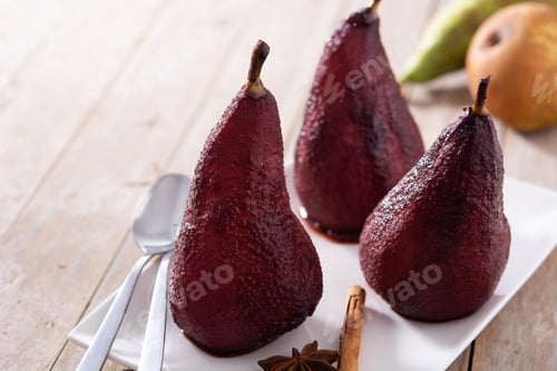 Preview: Poached pears in red wine