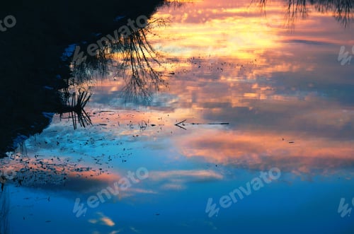 Preview: Colorful cloud reflection in lake