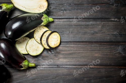 Preview: Pieces of fresh eggplant.
