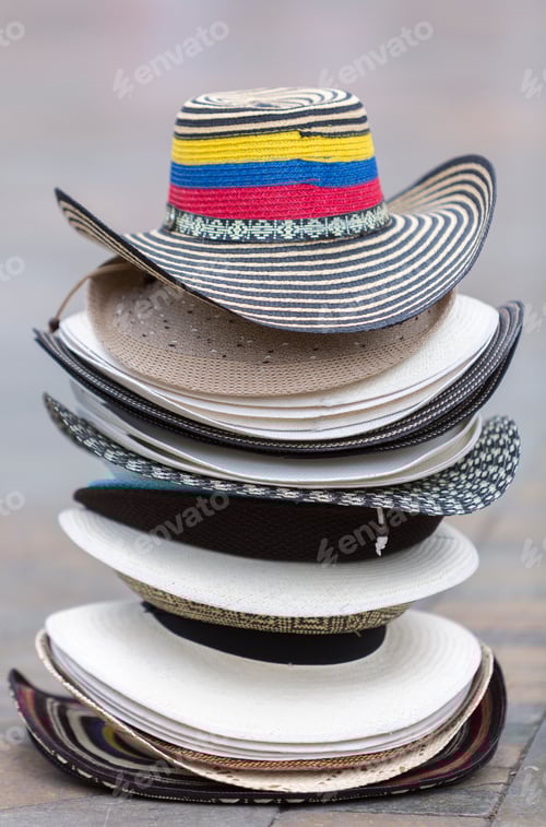 Preview: Colombian tourist hats on square in Medellin, Colombia