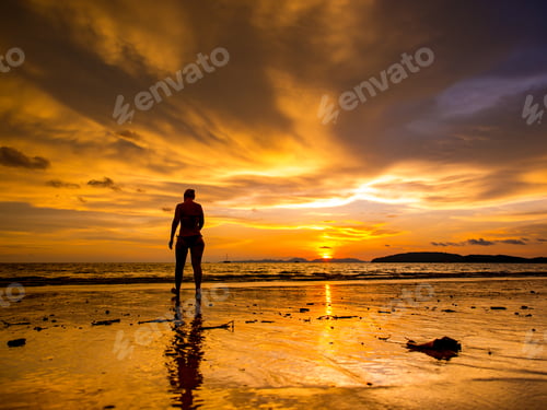 Preview: Tropical sunset on the beach. Ao-Nang. Krabi.