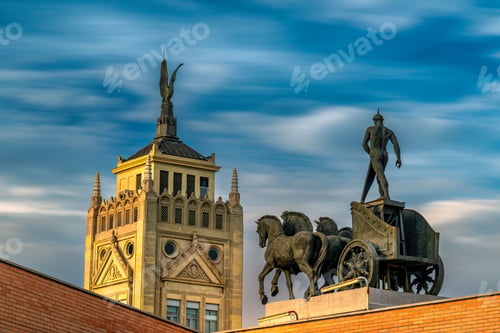 Preview: Architectural Landmark with Chariot Statue