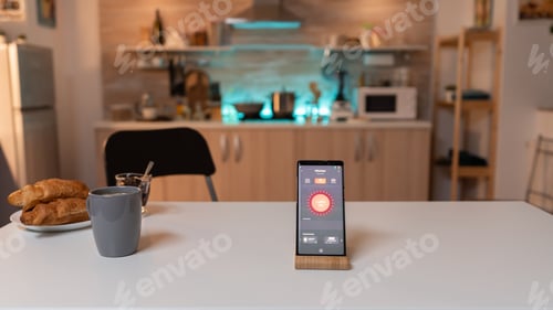 Preview: Smartphone with active smart home application