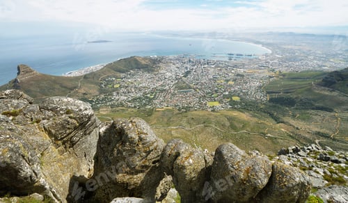 Preview: View of Lions Head from table mountain