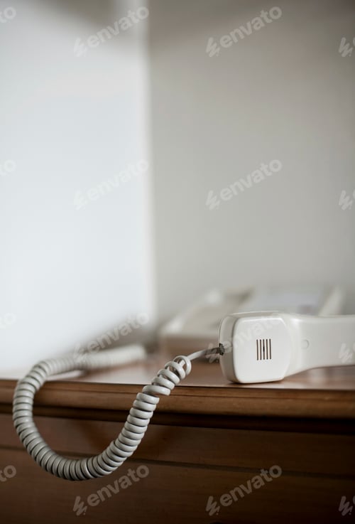 Preview: Telephone handset off the hook