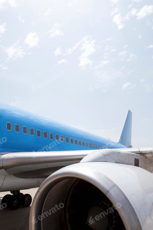 Preview: Airplane
