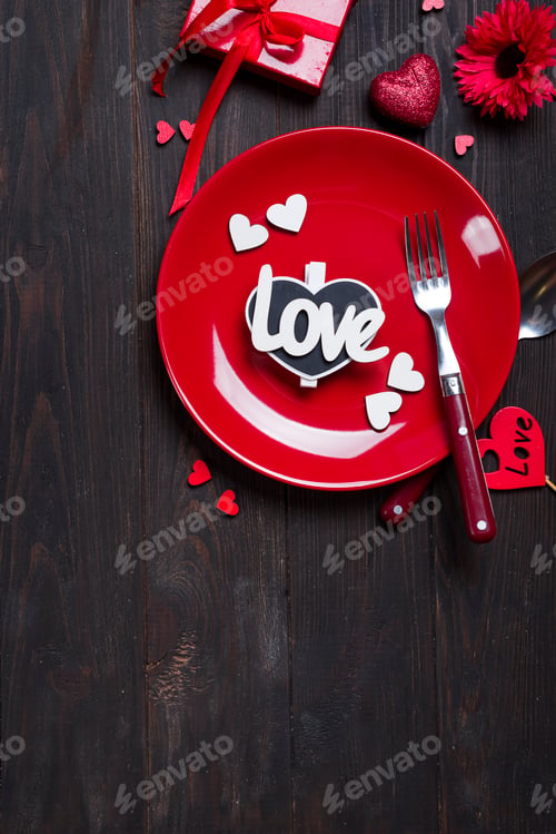 Preview: Romantic Valentine's Day Setting with Heart and Love