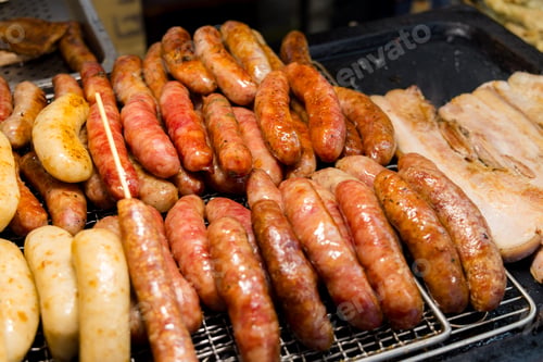 Preview: Grill sausage at street market of Taiwan