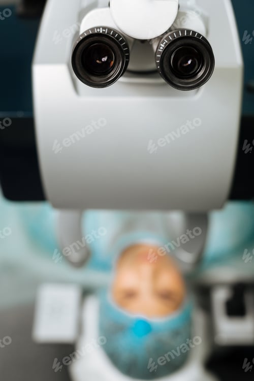Preview: Selective focus of a medical device for eye testing
