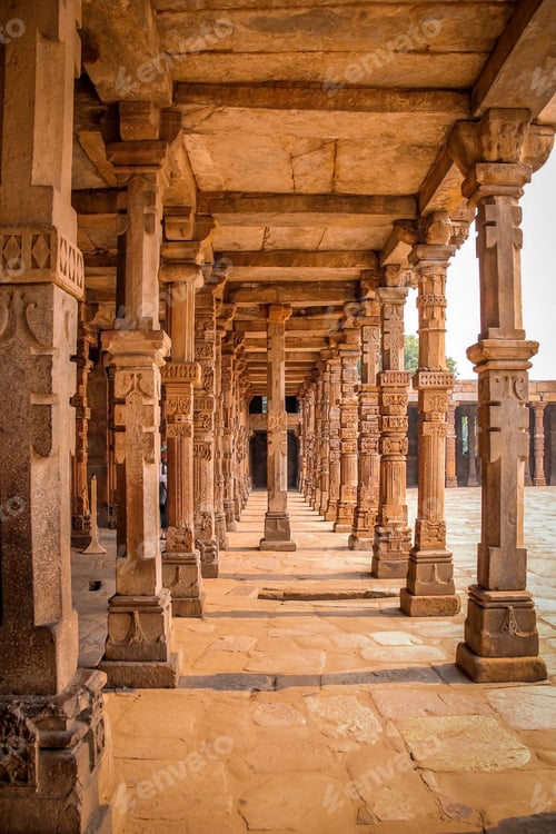 Preview: Columns of Quwwat-Ul-Islam mosque, Qutb Minar complex, New Delhi, India